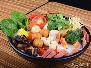 Zhang Lulu Clay Pot Spicy Hot Pot (Tanxiang Yuan Branch)