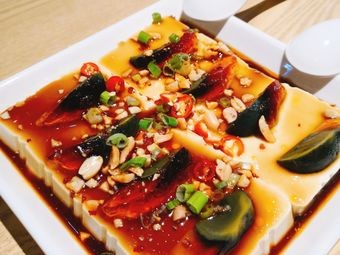 Fengwei Pot烙铺 (Frying Pan Shop)