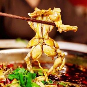 Zhang Ji · Spicy Frog and Fish Head Hot Pot (Fucheng Xianfeng Community Store)