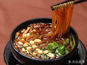 Ajingge Spicy Noodles & Cold Skin Noodles & Grilled Cold Noodles & Hand-held Pancakes (Yinhua Garden Branch)