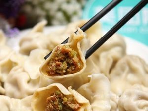 Jian Yi Nong · Wu's Pan-Fried Buns (Rujiang East Road Store)