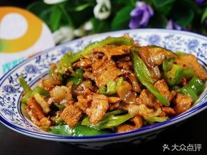 Xinweilong Sichuan Cuisine (Junzhu Road Store)