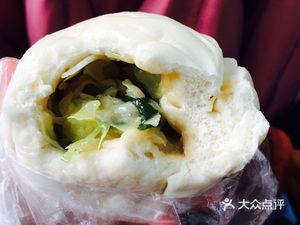 Jingjing Youwei Bao Dian Fang (Yuefeng Branch)