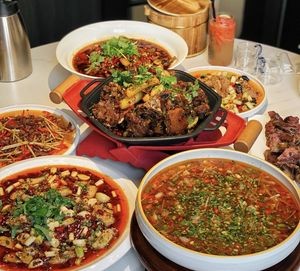 Yu Shan Fang · Henan Cuisine · Sichuan Cuisine · Big Plate Chicken