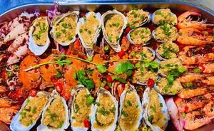Haisheng Seafood Night Market