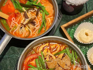 Old Chengdu Spicy Pepper Rice Noodles (Zhengrong Branch)