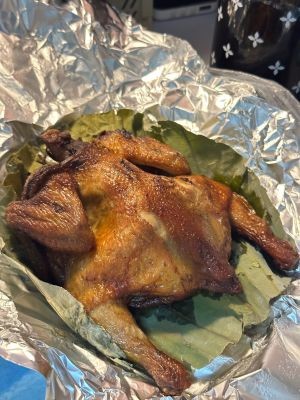 He Dong Guan Bao Ji · Roast Chicken (Mei Qi Community Store)