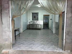 Zui Ai Yellow Braised Chicken Rice & Pork Rib Rice