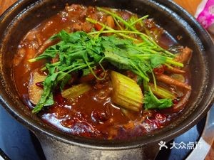 Yueyun Old Chicken Pot (Qijie Shierfu Store)