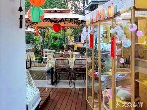 Welucky Coffee (Student Street Branch)