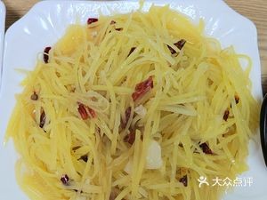 Big Bone Noodles with Rice and Stir-Fry Night Snack