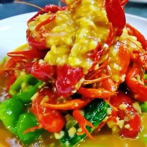 Is There BBQ & Crawfish? (Shishi University Street Branch)