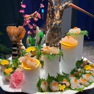 Luguan Yi Seafood Hotpot (Dongda Road Store)