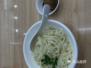 Guai Zhu Noodles (Dan Feng Branch)