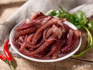 Minqing Rice Noodles with Flavorful Sauces