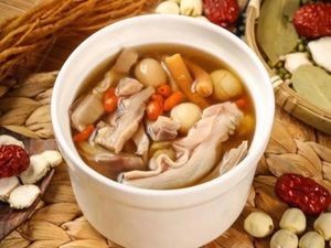 Hua Ni Sha County Snacks (Guoguang Road Store)
