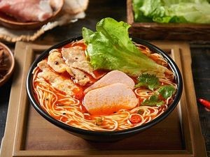 Shi Zhong Ban Mian Xia (Yibo Shangcheng Branch)