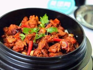 Zhiwei Chongqing Chicken Pot (Zhongshan Road Store)