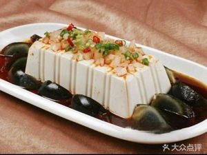 Xingji Braised Pork and Fried Bread (Donggang Road Store)