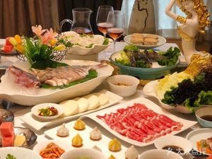 Kuan Yi Freshwater Fish Hot Pot