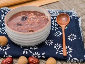 Meat Sandwich with Egg Pancake (Yinhewei Plaza Branch)