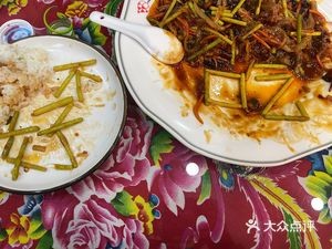 Northeast Small Tavern