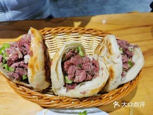 Liu's Donkey Meat Fire Cake (Apple City Store)