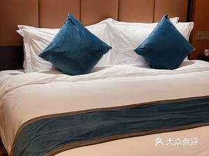 Bairun Oriental Hotel · Four Seasons All-Day Restaurant