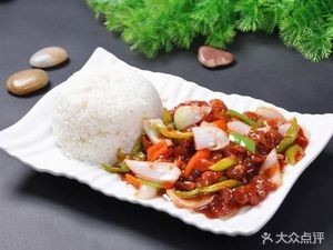 Lanzhou Hand-Rolled Noodles (Media College Branch)