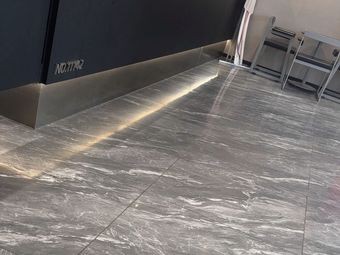 Luckin Coffee (Poly Garden Street Branch)