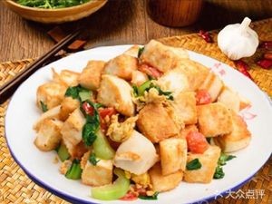 Gai Shi Stir-Fried Noodles and Pancakes