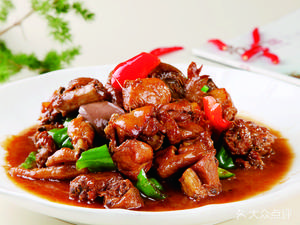 Gan Chang Xiao Zhu (Sports Avenue Store)