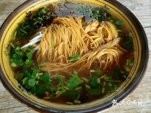 Yin Village Wang Shuang Donkey Meat Noodles