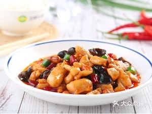 Bai Zhiwei Braised Beef Noodles