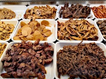 Spicy No.1 Duck Snacks with Lemon Boneless Chicken Feet (Huicui Garden Store)