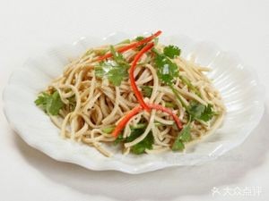 Gui Mianzu Beef Noodles with Flatbread and Meat (Sizhong Road Store)