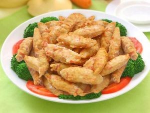 Damen Dong (Milk Tea, Fried Skewers, Pancake)