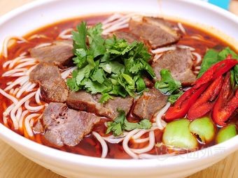 Lanzhou Beef Noodles - Xinjiang Big Chicken Pot