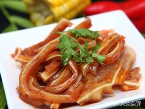 Xinzhong Delicacies Store