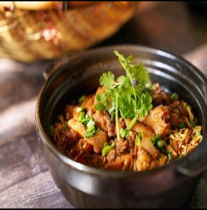 Miaoxi Yi Chongqing Chicken Stew (Fenghua Store)