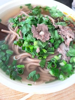 Lili Hége Noodles