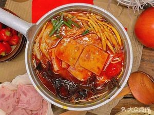 Seventeen Spicy Pepper Rice Noodles (Shijiazhuang Baoneng Center Branch)