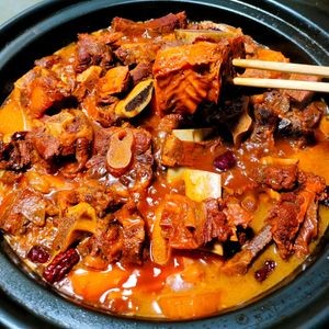 Qili Xiang Steak & Beef Tail One Pot