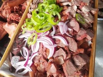 Bai Cao Yuan Fragrant Donkey Meat Restaurant (Zhonghua North Street Branch)