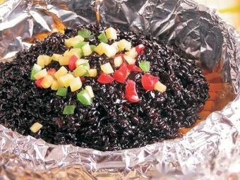 Red Date Black Rice Cake