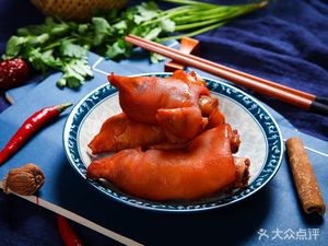 Bazhong Sichuan Home-style Cuisine (Luquan Branch)