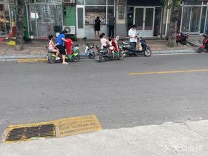 KFC Fried Chicken (Luquan Branch)