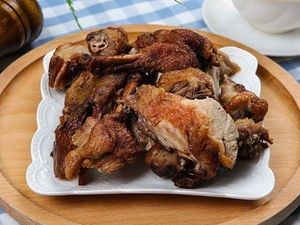 Hou's Crispy Roast Duck