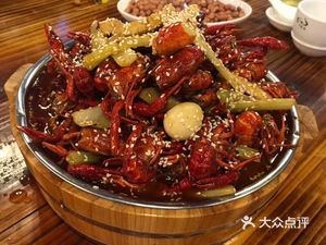 Huang Ji Lychee Wood Roast Chicken (May Day Branch)