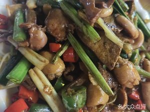 Aunt Eight's Pig Intestine Pot (May 1st Branch)